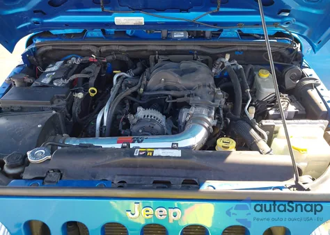 2012 Jeep Wrangler Unlimited Sahara from USA, damaged, VIN 1C4HJWEG4CL205378